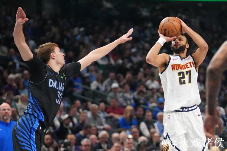 穆雷33+5弗拉格6分伤退 掘金力克独行侠豪取三连胜 穆雷33+5弗拉格6分伤退 掘金力克独行侠豪取三连胜